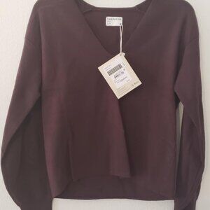 Frank and Oak Vneck Lightweight Sweater Pull Over NEW WITH TAGS